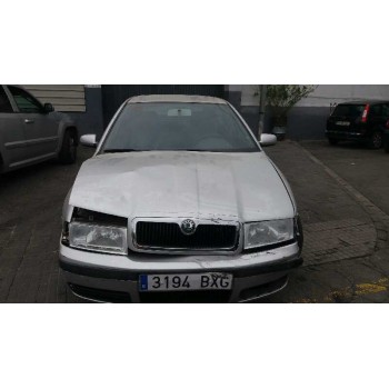 SKODA OCTAVIA BERLINA (1U2)