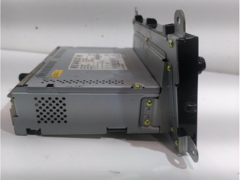 Recambio de pantalla multifuncion para renault clio iv limited referencia OEM IAM 281158699R  