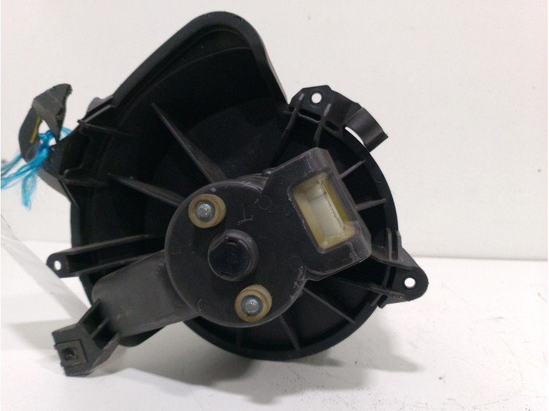 Recambio de motor calefaccion para fiat punto (199) easy referencia OEM IAM 164230100  