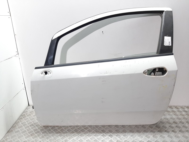 Recambio de puerta delantera izquierda para fiat punto (199) easy referencia OEM IAM 0051846217  