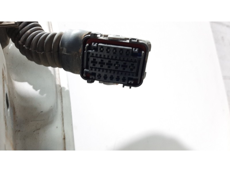 Recambio de puerta delantera izquierda para fiat punto (199) easy referencia OEM IAM 0051846217  