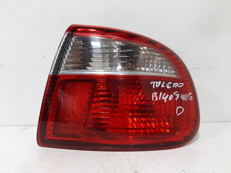 Recambio de piloto trasero derecho para seat toledo (1m2) select referencia OEM IAM 1M5945112   Recambio de piloto trasero derecho para seat toledo (1m2) select referencia OEM IAM 1M5945112