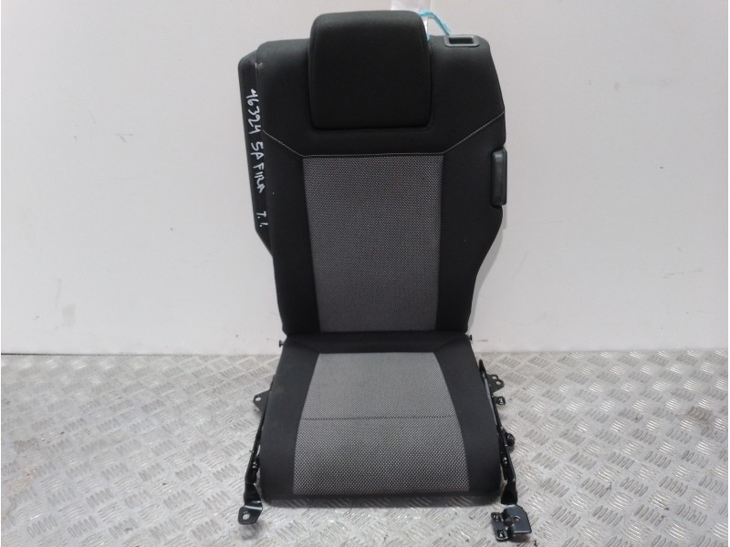 Recambio de asiento trasero izquierdo para opel zafira b cosmo referencia OEM IAM  TERCERA FILA 