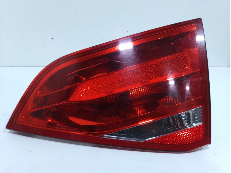 Recambio de piloto porton trasero derecho para audi a4 ber. (b8) básico referencia OEM IAM 166974  