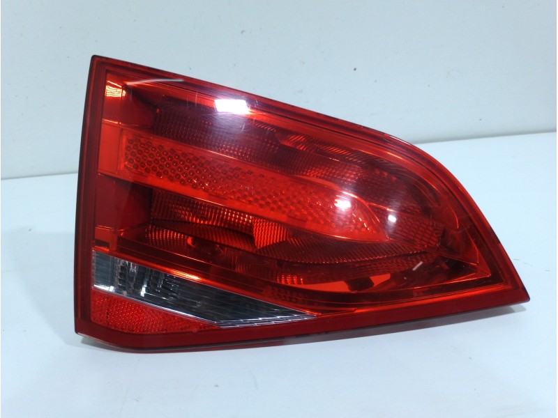 Recambio de piloto porton trasero izquierdo para audi a4 ber. (b8) básico referencia OEM IAM 166973  