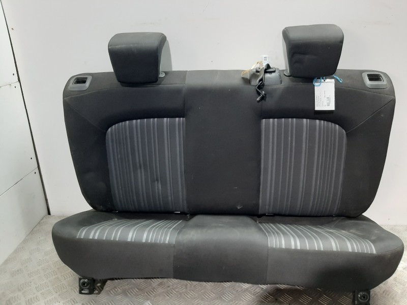 Recambio de asientos traseros para fiat punto (199) easy referencia OEM IAM   