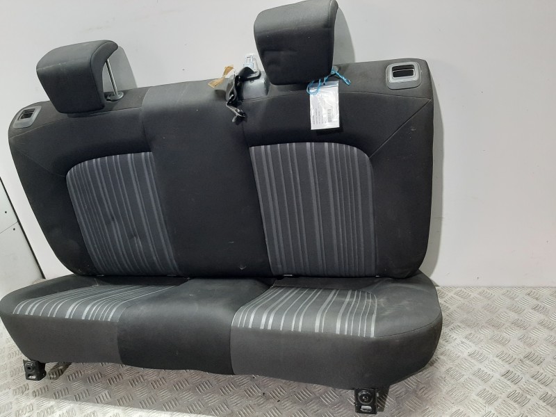 Recambio de asientos traseros para fiat punto (199) easy referencia OEM IAM   