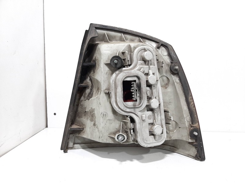 Recambio de piloto trasero izquierdo para opel astra g berlina referencia OEM IAM   