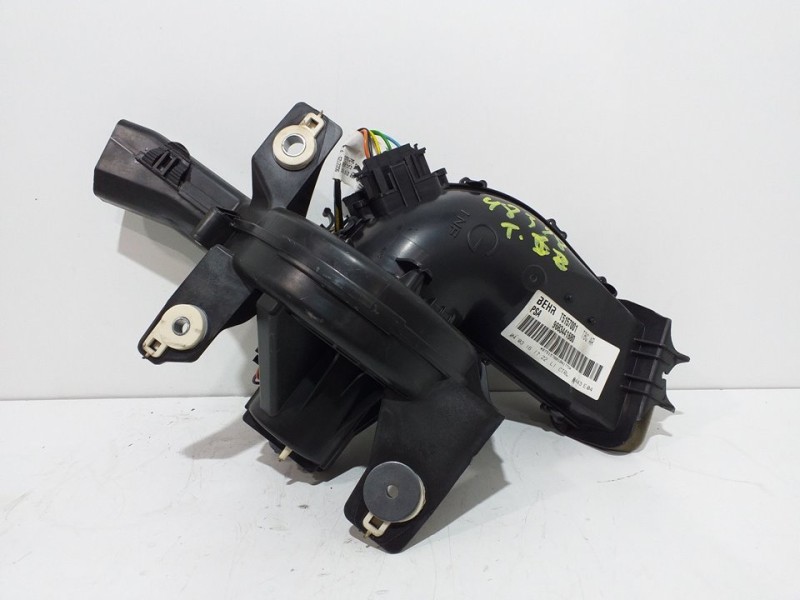 Recambio de motor calefaccion trasero izquierdo para peugeot 5008 active referencia OEM IAM 9683441680 9683441680 T5157001