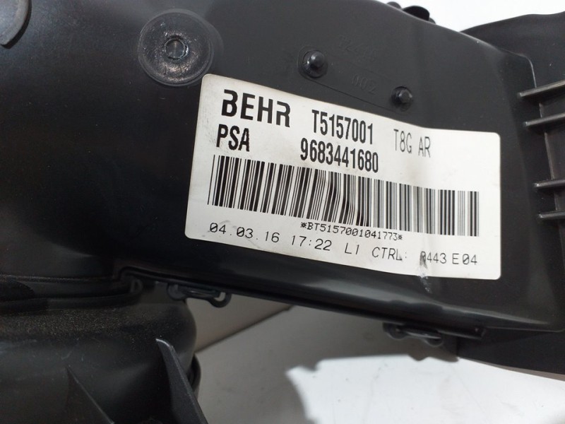 Recambio de motor calefaccion trasero izquierdo para peugeot 5008 active referencia OEM IAM 9683441680 9683441680 T5157001