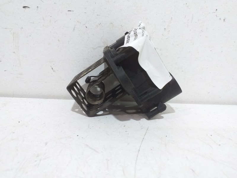 Recambio de resistencia electroventilador para material seminuevo referencia OEM IAM   