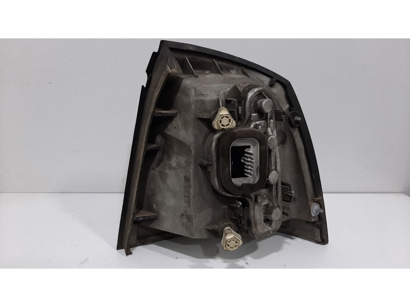 Recambio de piloto trasero izquierdo para opel astra g berlina club referencia OEM IAM 09117402   Recambio de piloto trasero izquierdo para opel astra g berlina club referencia OEM IAM 09117402