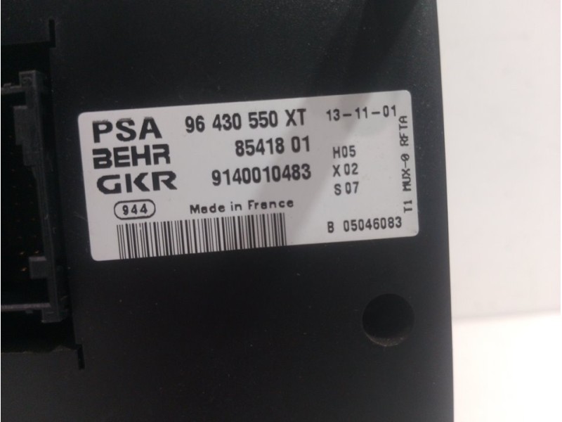 Recambio de mando calefaccion / aire acondicionado para peugeot 206 cc cc referencia OEM IAM 96430550XT  