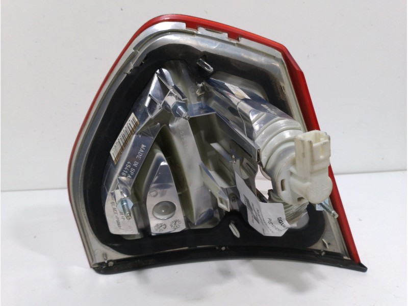 Recambio de piloto porton trasero izquierdo para citroën c4 picasso lx plus referencia OEM IAM 9653547777  