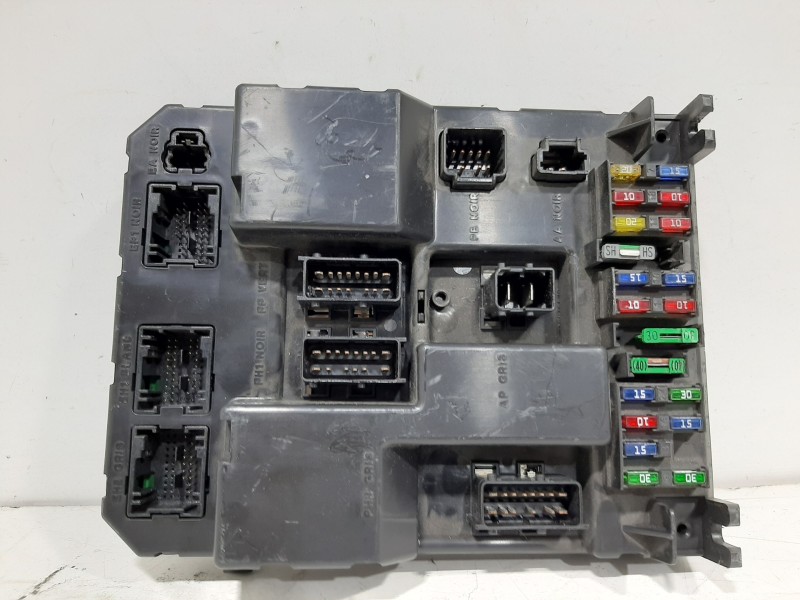 Recambio de caja reles / fusibles para peugeot 307 break / sw (s1) sw pack referencia OEM IAM 9651196880  