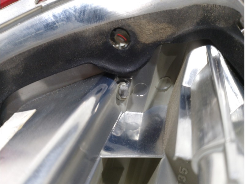 Recambio de piloto porton trasero derecho para citroën c4 picasso lx plus referencia OEM IAM 9653547677  