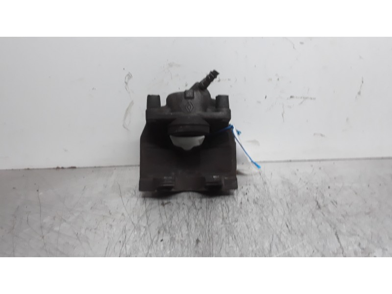 Recambio de pinza freno delantera derecha para renault megane iii berlina 5 p emotion referencia OEM IAM 410010303R  