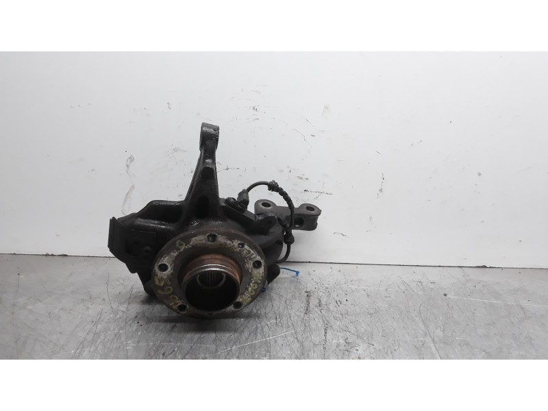Recambio de mangueta delantera derecha para renault megane iii berlina 5 p emotion referencia OEM IAM 400147163R  