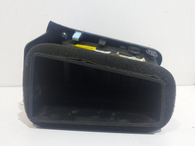 Recambio de aireador delantero derecho para hyundai ioniq referencia OEM IAM 97490G2000MBI  