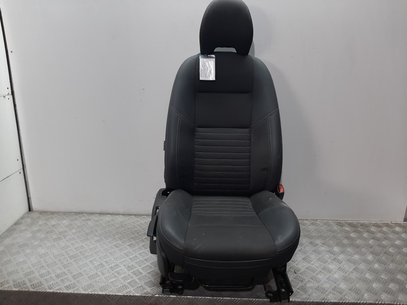 Recambio de asiento delantero derecho para volvo v50 familiar d5 kinetic referencia OEM IAM   
