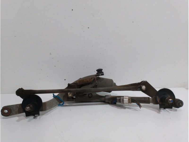 Recambio de motor limpia delantero para toyota auris sol referencia OEM IAM 8511002190  