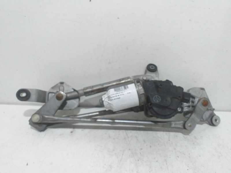 Recambio de motor limpia delantero para suzuki sx4 rw (ey) glx referencia OEM IAM 3811079J00  