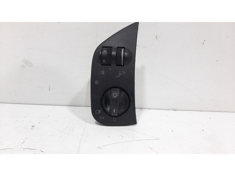 Recambio de mando luces para volkswagen polo berlina (6n1) sport referencia OEM IAM 6K1941531B  