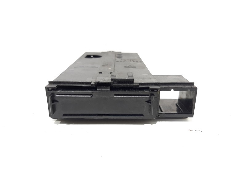 Recambio de posa-vasos para audi a4 avant (8e) 2.5 tdi (120kw) referencia OEM IAM   