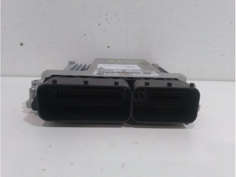 Recambio de centralita motor uce para bmw x3 (e83) 2.0d referencia OEM IAM 13617808125  