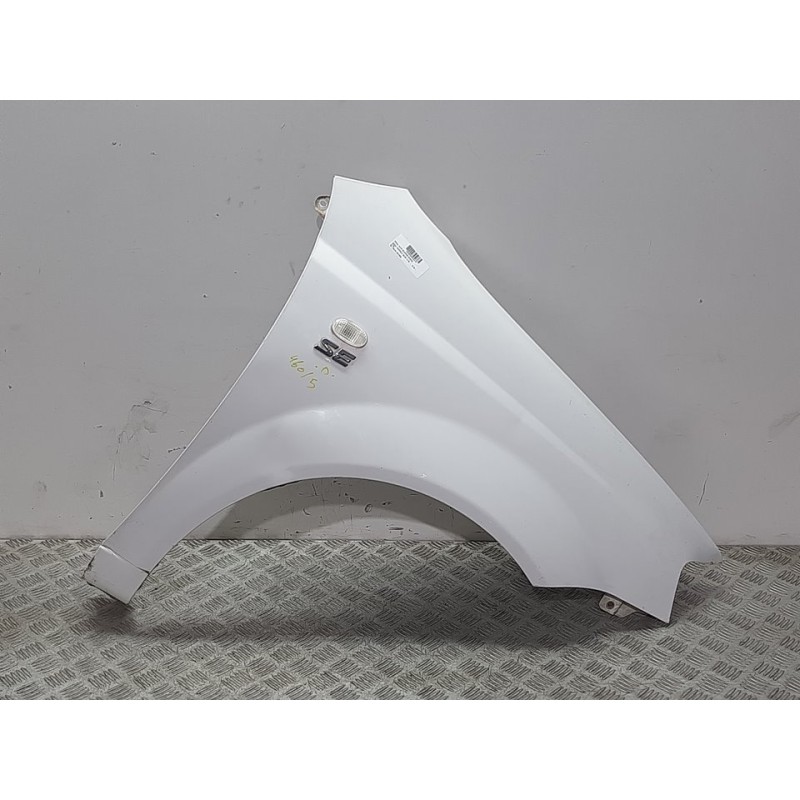 Recambio de aleta delantera derecha para chevrolet kalos 1.4 se referencia OEM IAM 96476680 BLANCO 