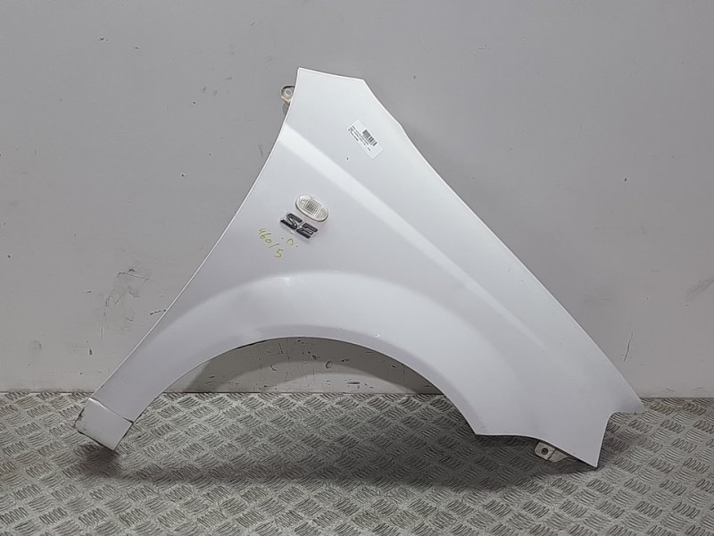 Recambio de aleta delantera derecha para chevrolet kalos 1.4 se referencia OEM IAM 96476680 BLANCO 