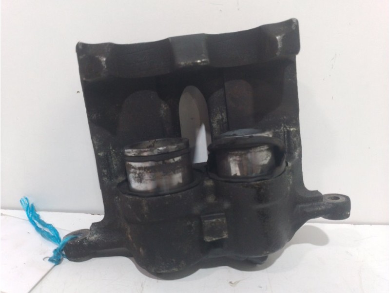 Recambio de pinza freno delantera izquierda para nissan primastar (x..) kasten l1h1 2.7t referencia OEM IAM  686151 