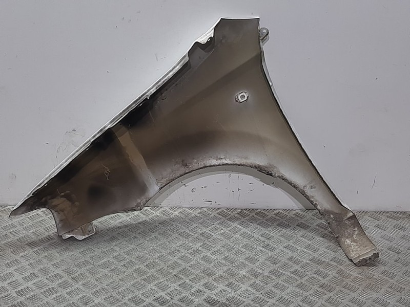 Recambio de aleta delantera derecha para chevrolet kalos 1.4 se referencia OEM IAM 96476680 BLANCO 