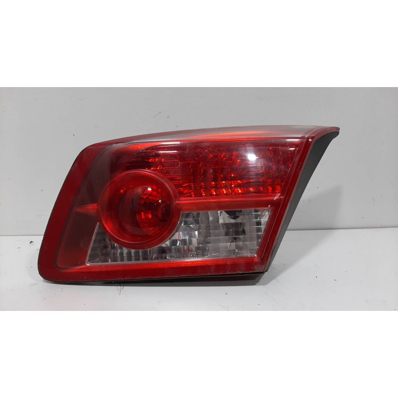 Recambio de piloto porton trasero derecho para renault vel satis (bj0) grand confort referencia OEM IAM 8200014363  