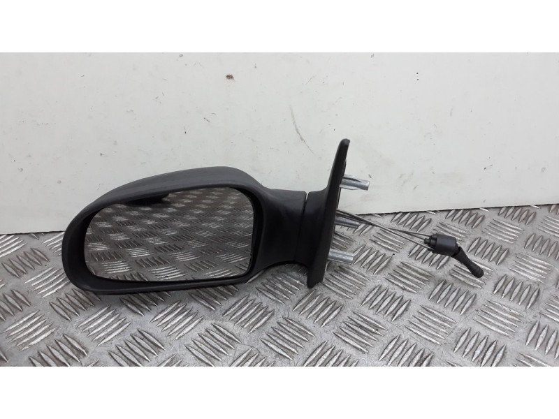 Recambio de retrovisor izquierdo para citroën saxo 1.4 sx referencia OEM IAM 8148KS  