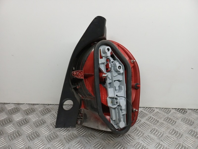 Recambio de piloto trasero izquierdo para renault modus confort dynamique referencia OEM IAM   