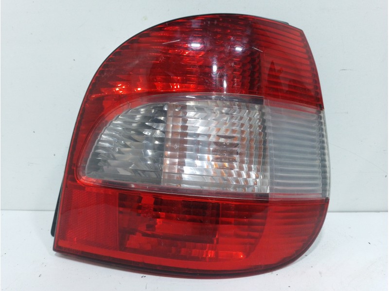 Recambio de piloto trasero derecho para renault scenic (ja..) 1.6 16v expression referencia OEM IAM 7700428055  