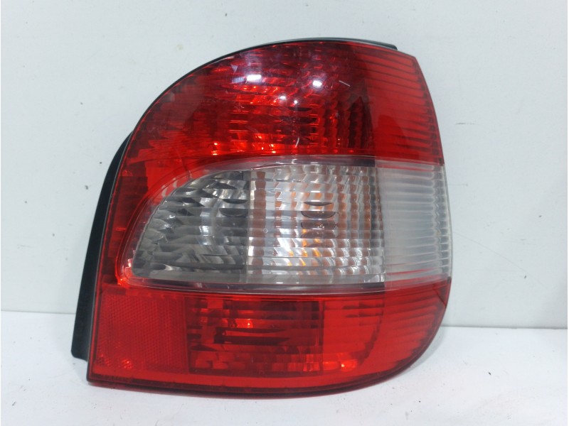 Recambio de piloto trasero derecho para renault scenic (ja..) 1.6 16v expression referencia OEM IAM 7700428055  