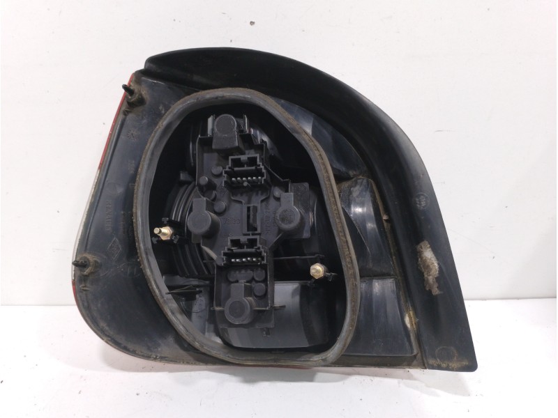 Recambio de piloto trasero derecho para renault scenic (ja..) 1.6 16v expression referencia OEM IAM 7700428055  