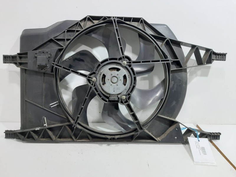 Recambio de electroventilador para renault laguna ii (bg0) authentique referencia OEM IAM 8200025635  