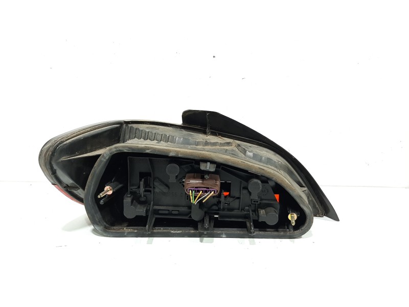 Recambio de piloto trasero derecho para peugeot 406 berlina (s1/s2) sr referencia OEM IAM 6351E8  