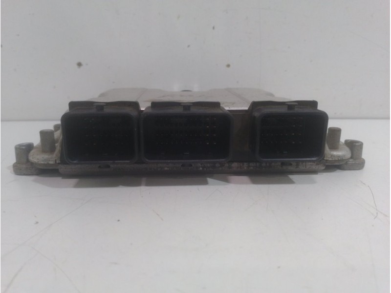 Recambio de centralita motor uce para peugeot 307 (s1) xs referencia OEM IAM 0281011081 9647472780  Recambio de centralita motor uce para peugeot 307 (s1) xs referencia OEM IAM 0281011081 9647472780