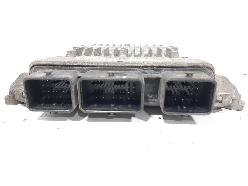 Recambio de centralita motor uce para ford fusion (cbk) ambiente referencia OEM IAM 1303232  