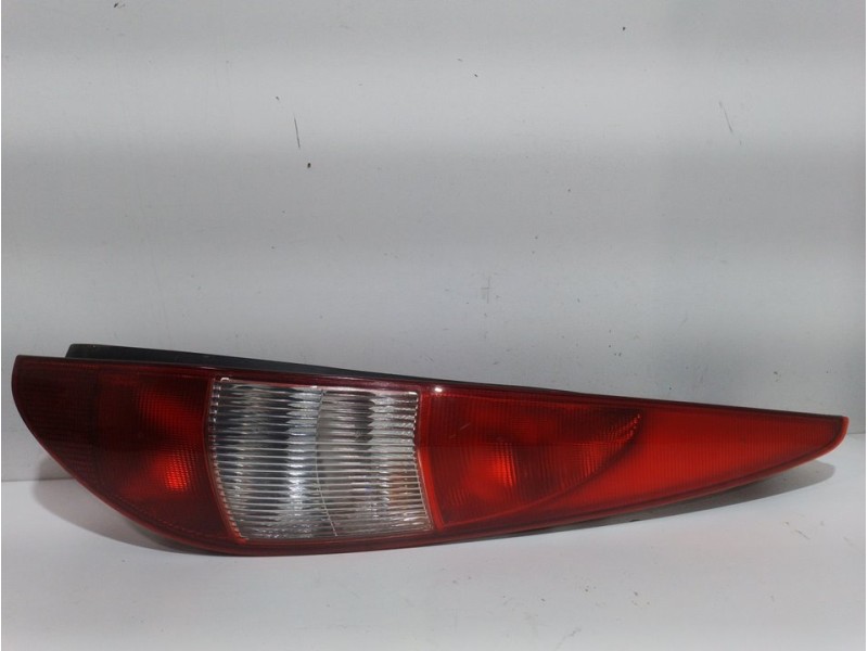 Recambio de piloto trasero derecho para ford mondeo berlina (ge) ambiente referencia OEM IAM   