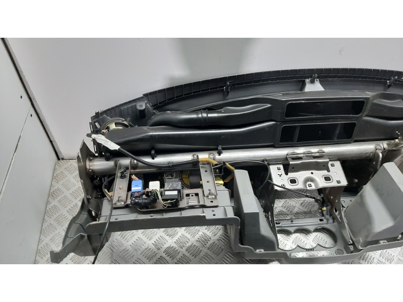 Recambio de salpicadero para suzuki ignis rm (mh) básico referencia OEM IAM 7311186G10S1S  