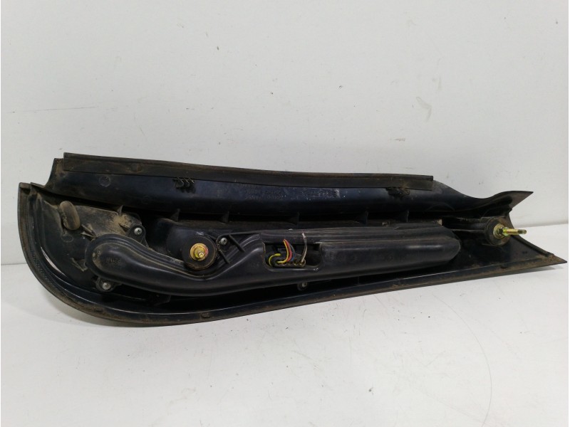 Recambio de piloto trasero izquierdo para fiat marea weekend (185) jtd 105 elx referencia OEM IAM 0046808767  