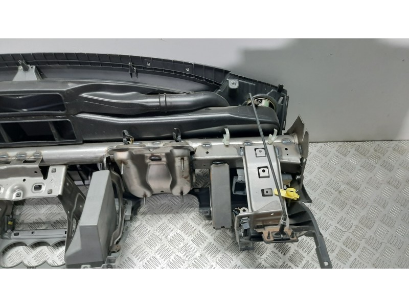 Recambio de salpicadero para suzuki ignis rm (mh) básico referencia OEM IAM 7311186G10S1S  