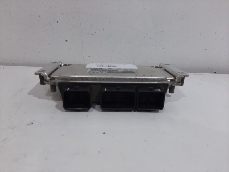 Recambio de centralita motor uce para peugeot 307 (s1) xt referencia OEM IAM 0261206943 BOSCH 
