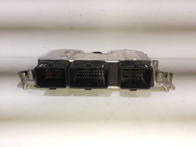 Recambio de centralita motor uce para peugeot 307 (s1) xr clim referencia OEM IAM 0261206943  