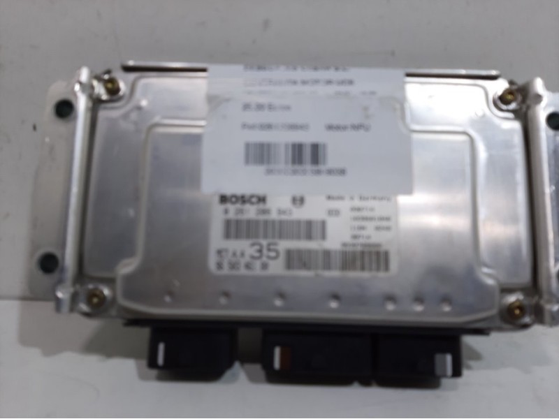 Recambio de centralita motor uce para peugeot 307 (s1) xt referencia OEM IAM 0261206943 BOSCH 